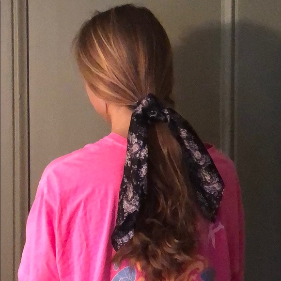Patterned Hair Scarves - Picture 2 of 3